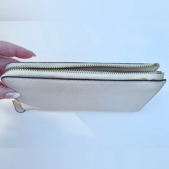 Coach Wallet - Picture 5 of 6